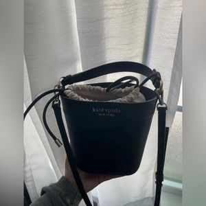 Kate Spade Cameron Bucket Bag Crossbody Black